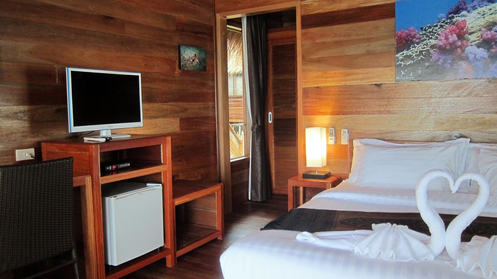Ten Moons Lipe Resort Екстериор снимка