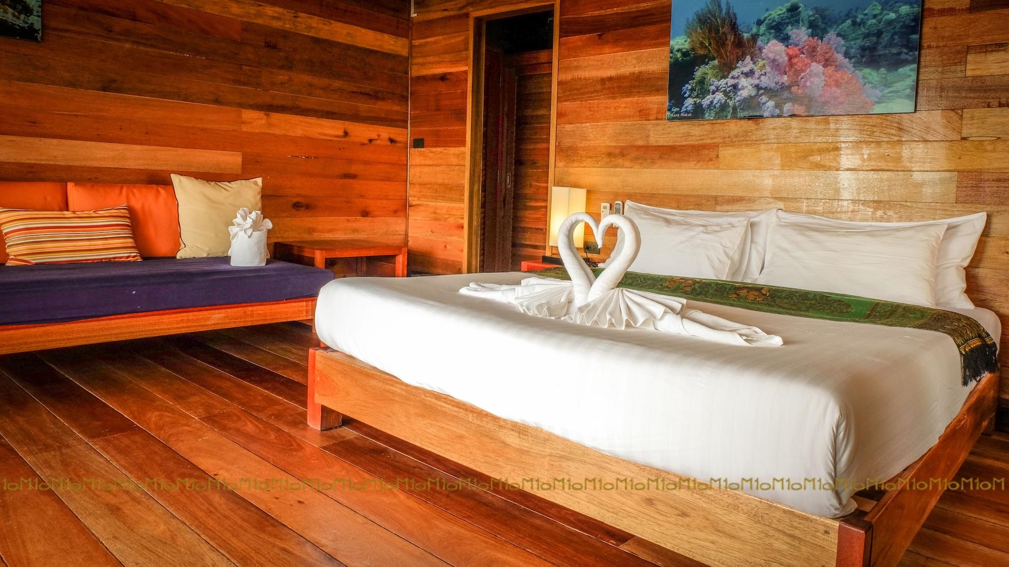 Ten Moons Lipe Resort Екстериор снимка
