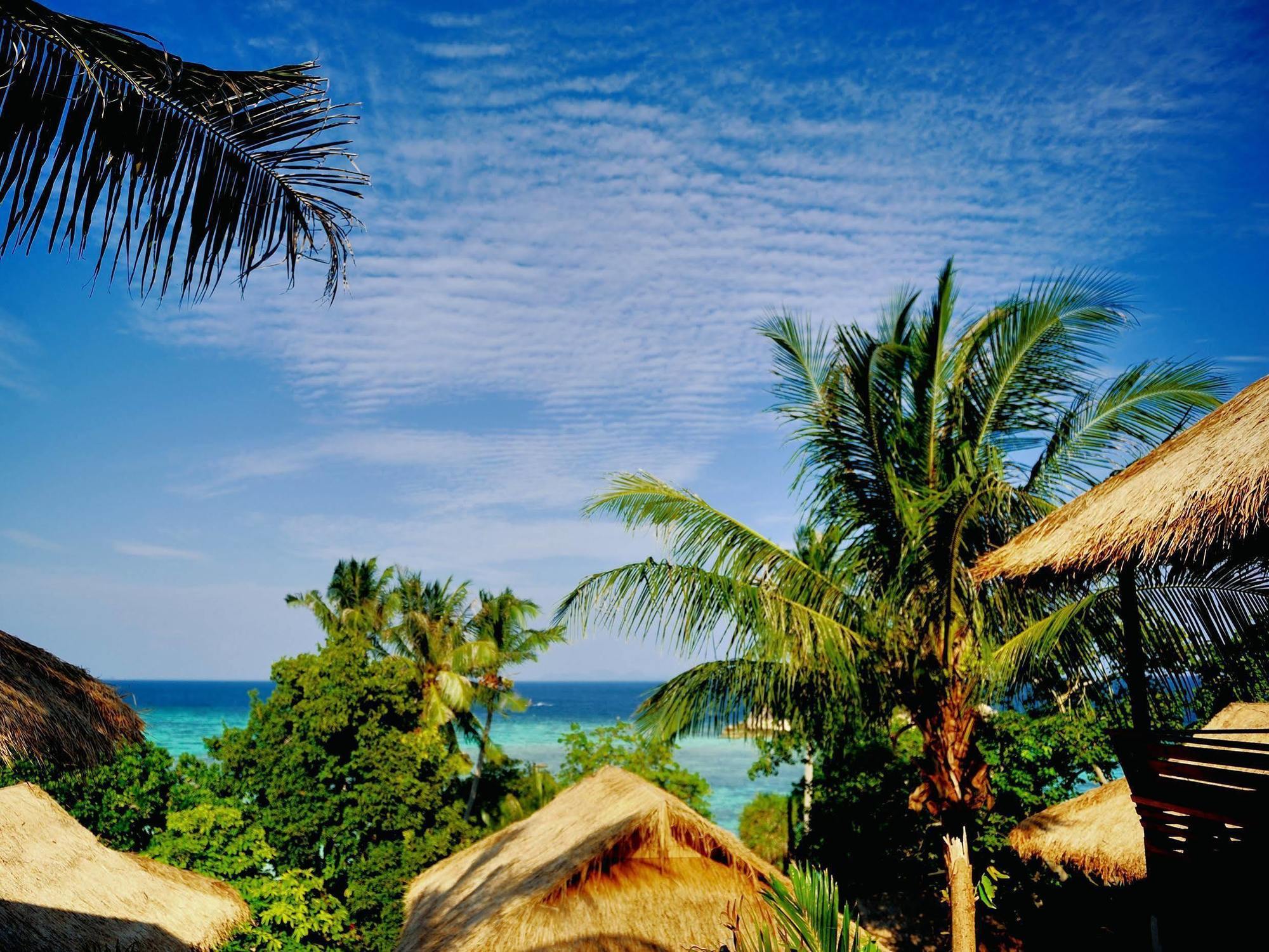 Ten Moons Lipe Resort Екстериор снимка