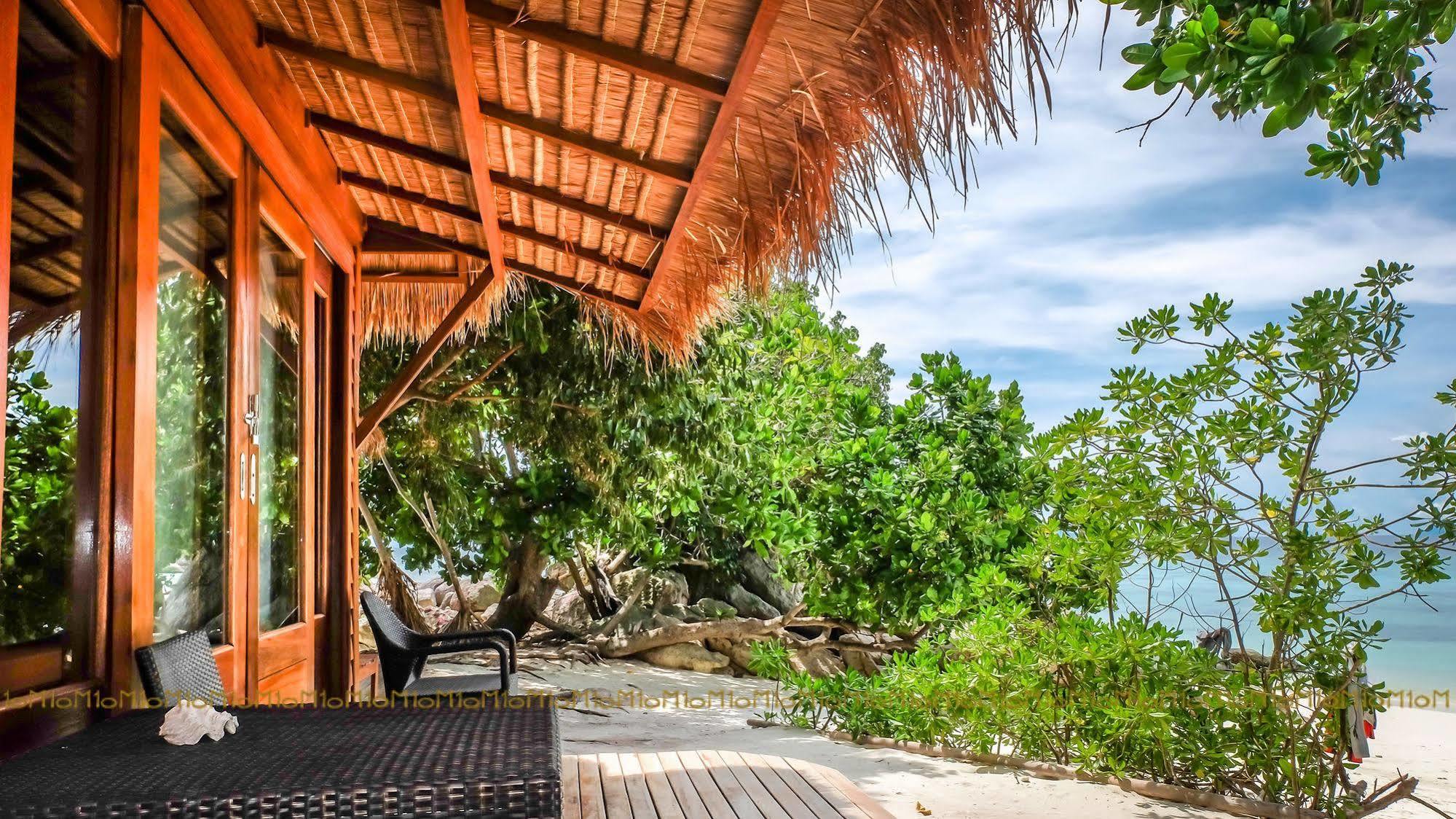 Ten Moons Lipe Resort Екстериор снимка